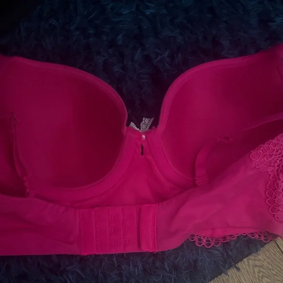 Lace Push-Up Bra & Brief Set in Hot Pink - Picture 5 of 9